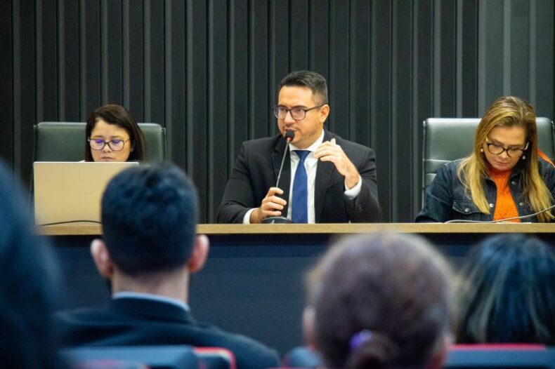 Rodrigo Guedes vai processar Hapvida por falta de atendimento a crianças com deficiência e autistas