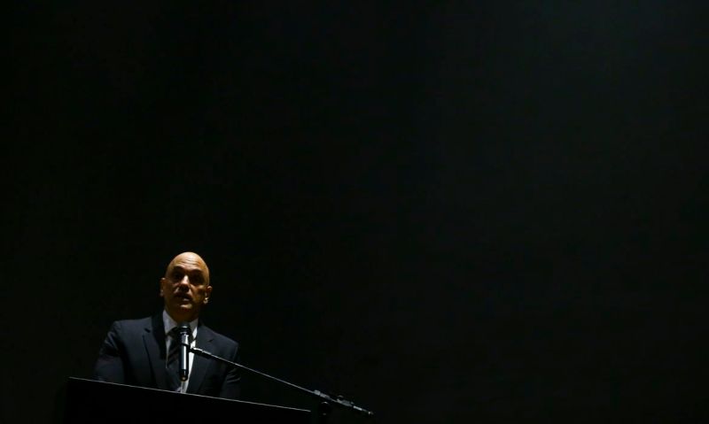 Ministro determina prisão do ex-comandante da PM e de Anderson Torres