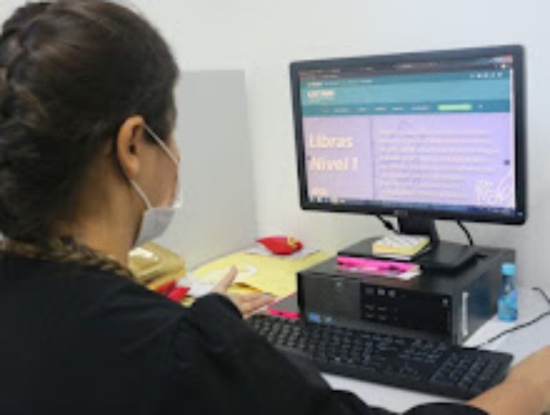 Governo do Amazonas abre inscrições para 15 mil vagas em cursos do Cetam