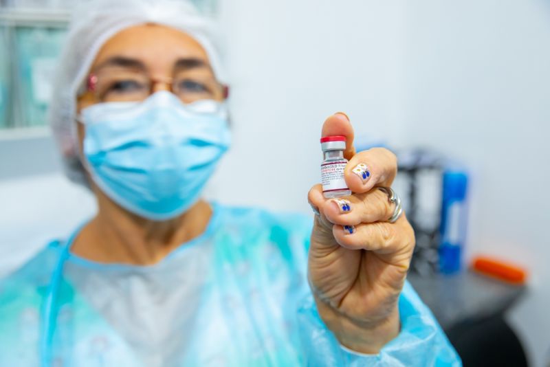 Mais de 70 unidades da Prefeitura ofertam vacina contra Covid-19, em Manaus