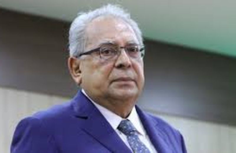 Corpo de Amazonino chega a Manaus na quinta e terá velório aberto ao público por 48 horas