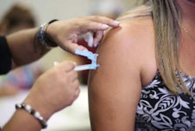 Divulgados pela FVS-RCP, os boletins de Covid-19 e de vacinação no Amazonas