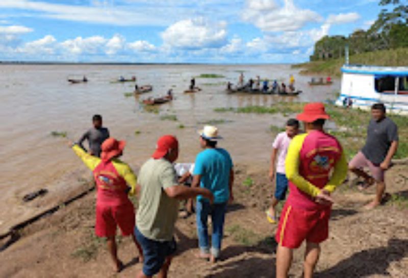 Bombeiros realizam terceiro dia de buscas por adolescentes desaparecidos em Manacapuru