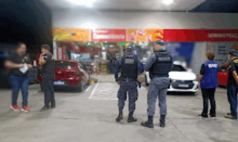 Central de Fiscalização flagra consumo de bebida alcoólica em lojas de conveniência de postos de combustíveis