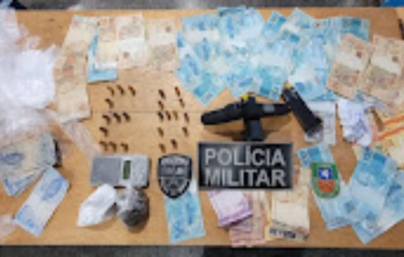 Dupla é presa por tráfico de drogas e porte ilegal de arma de fogo,em Humaitá