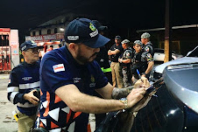 Agentes da CIF fiscalizam 34 estabelecimentos entre noite de domingo e madrugada desta segunda