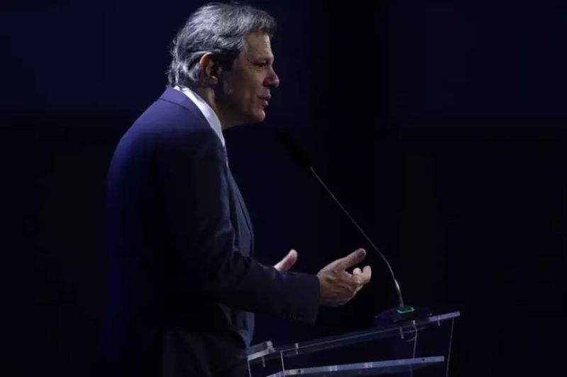 PT ataca propostas de Haddad, que pode sofrer novo revés