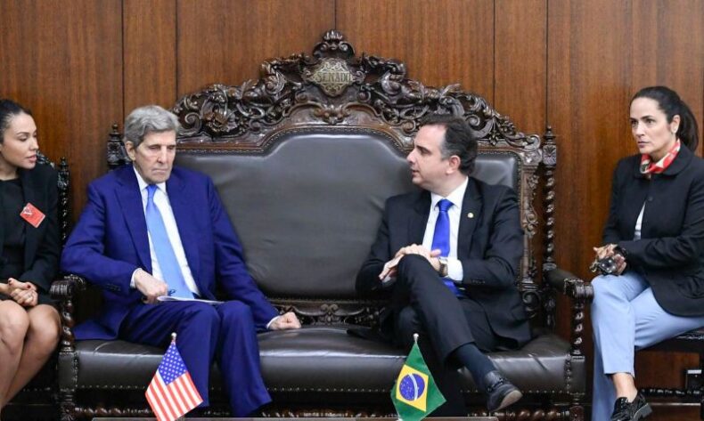 No Senado, Kerry discute pauta ambiental e parcerias com o Brasil