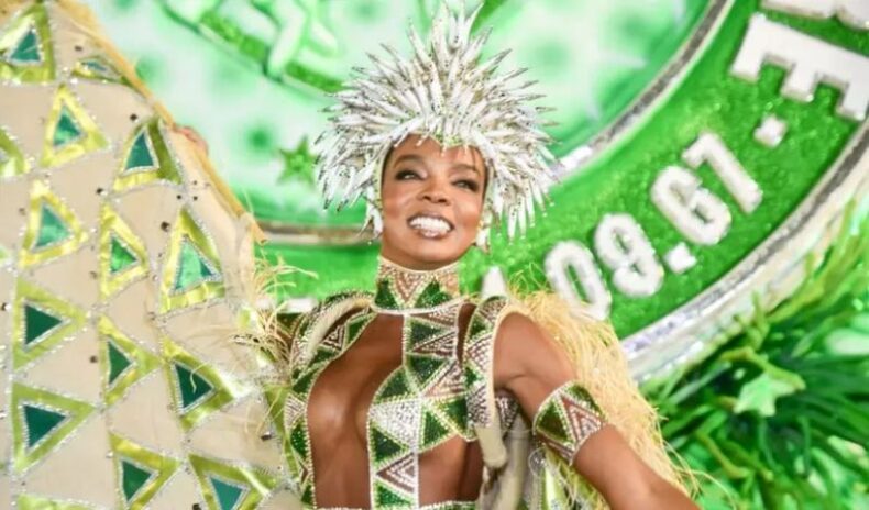 Mocidade Alegre quebra jejum de 9 anos e leva 11º título do carnaval de SP