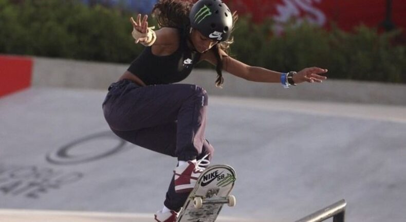 Rayssa Leal dá show e se sagra campeã do Mundial de Skate Street, em Sharjah