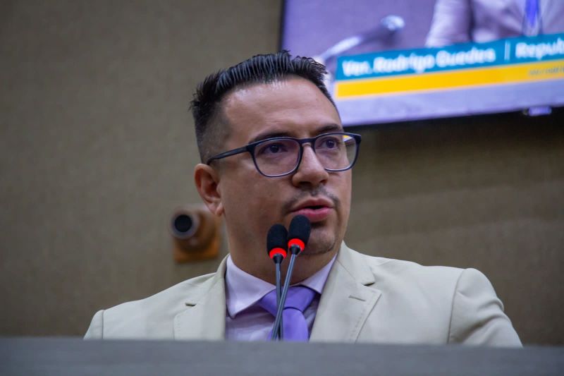 Vereador Rodrigo Guedes cobra suspensão do IPTU 2023 em Manaus