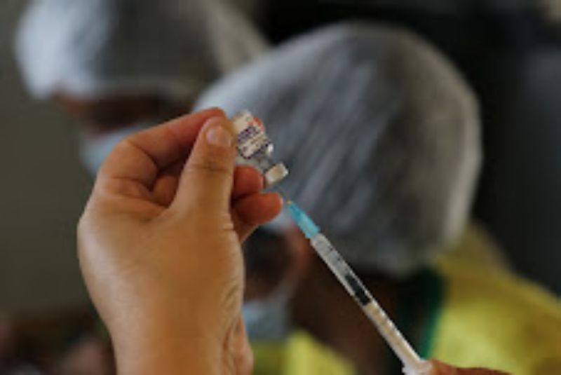 Com informações da FVS-RCP, Amazonas atualiza cenário de Covid-19 e vacinação no sábado(18)