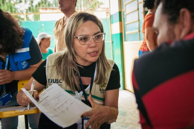 Governo do Estado intensifica apoio às famílias vítimas do desabamento de terra do Jorge Teixeira