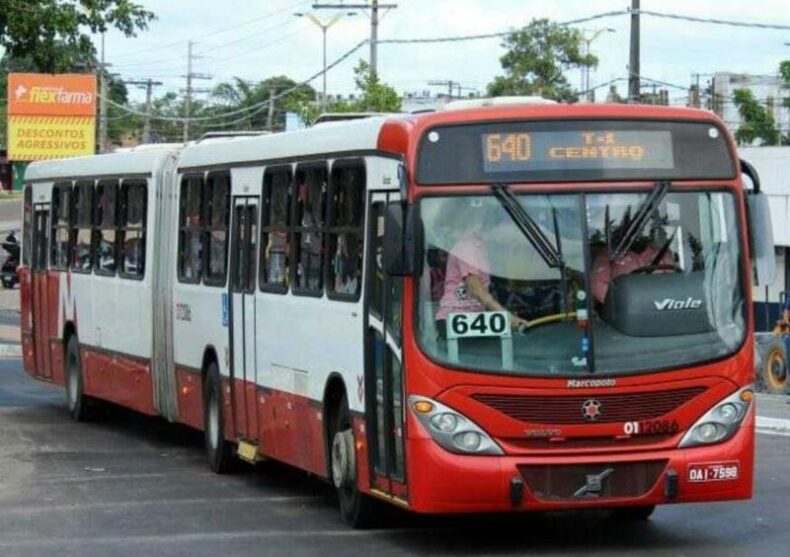 Assaltantes atiram dentro de ônibus da linha 640, causando pânico entre passageiros