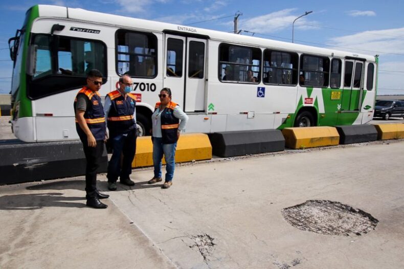 Viaduto do Manoa é interditado pela Prefeitura de Manaus nesta quinta-feira(09)