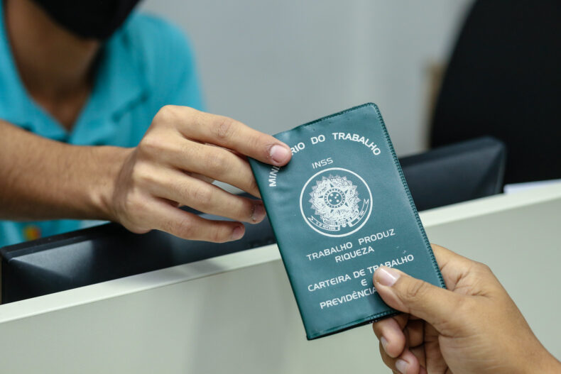 Sine Amazonas divulga 232 vagas de emprego em diversas áreas nesta segunda-feira