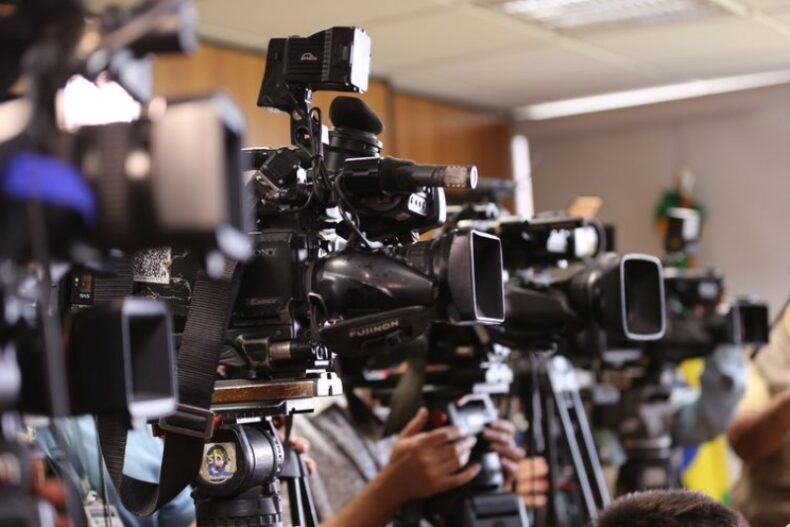 Dia do jornalista: como frear escalada da violência contra profissão