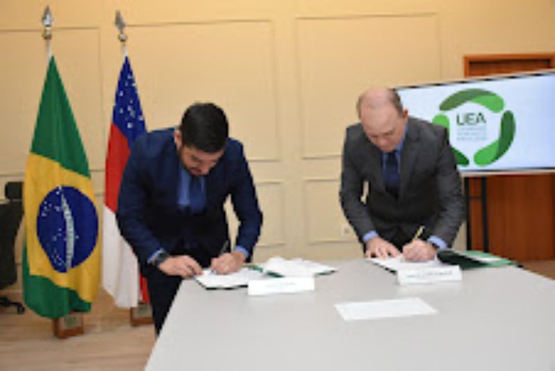 Marco histórico: SSP-AM e UEA assinam TC Técnica para implantação de observatório sobre segurança pública