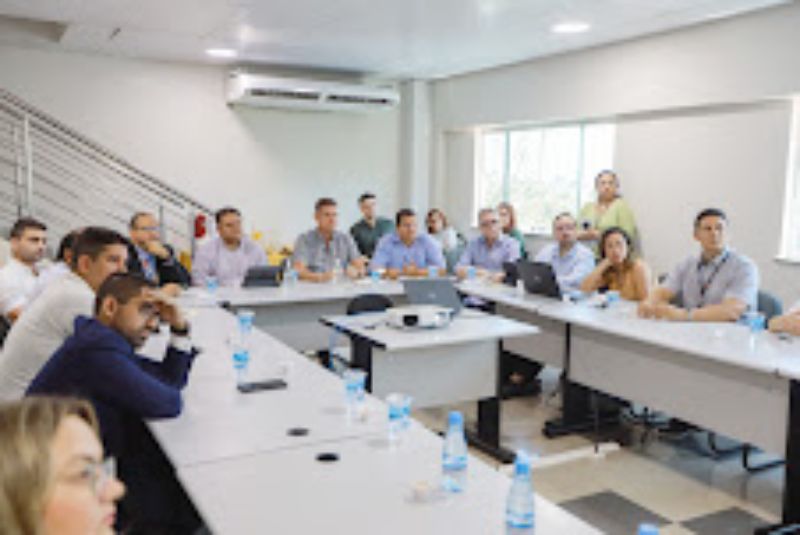 Governo do Amazonas e Prefeitura de Manaus alinham plano de regularização fundiária em áreas públicas