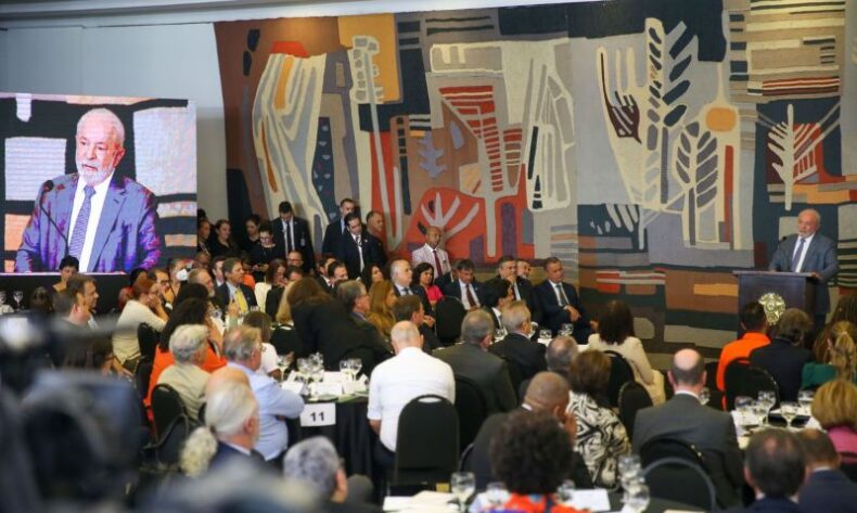 Lula assina decreto que recria o Conselhão;colegiado funcionou por mais de 15 anos