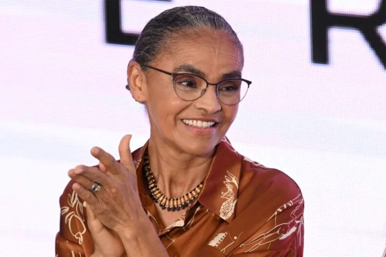 Ministra Marina Silva recebe alta e deixa hospital em SP