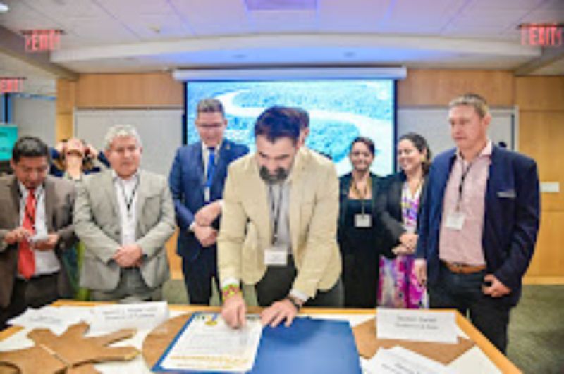 Governo do Amazonas cria a Câmara de Bioeconomia da Amazônia, em Miami