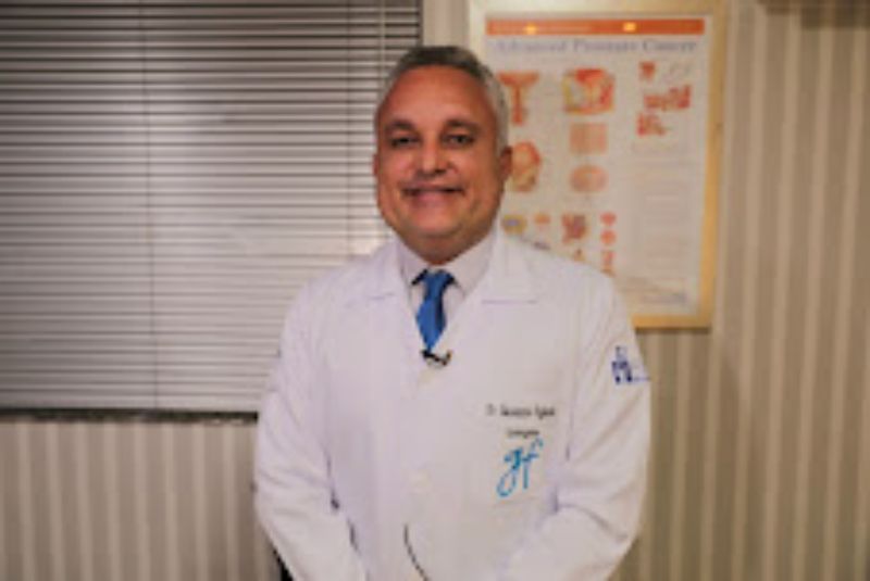 Médico da FCecon participa de livro sobre câncer urológico