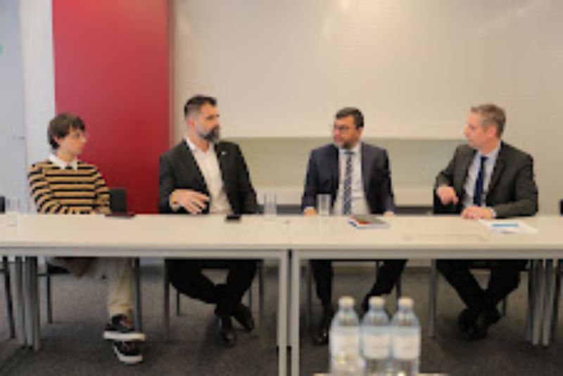 Governador do AM formaliza cooperação com o Conselho Mundial de Energia para troca de experiências e tecnologias