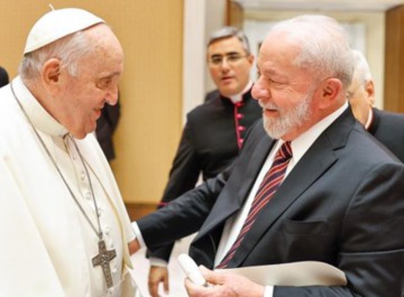 Lula se encontra com o papa Francisco no Vaticano