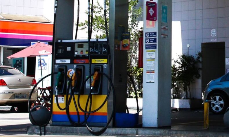 Petrobras anuncia redução dos preços da gasolina em 5,3% e do GLP em 3,9%