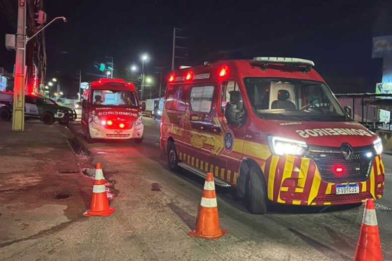 Em Manaus, incêndio atinge loja de móveis e eletrodomésticos na Torquato Tapajós