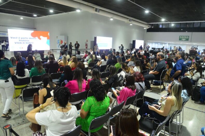 Em congresso nacional, Prefeitura de Manaus relata experiência da Semsa em imunizações