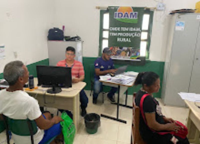 Governo do AM leva investimento de R$ 251 mil a agricultores e pescadores de Amaturá