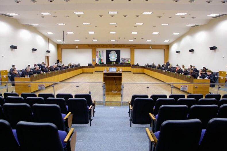 Pleno do TJAM escolhe cinco membros das Turmas Recursais