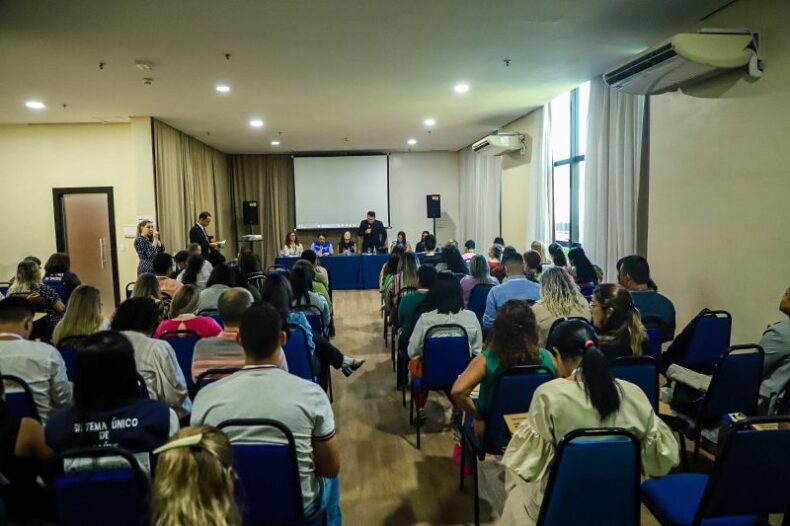 Prefeitura de Manaus discute vigilância e respostas rápidas a emergências em saúde