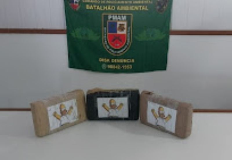 SSP-AM apreende droga avaliada em R$60 mil em embarcação na orla de Manacapuru