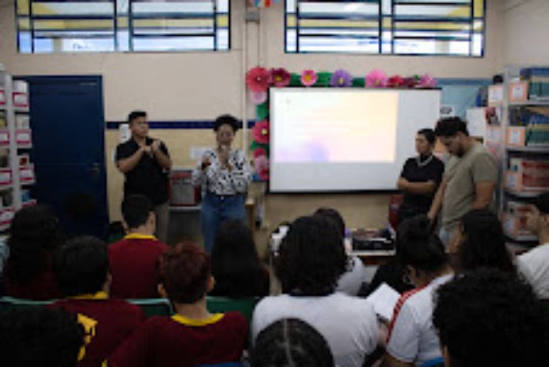 Estudantes da zona centro-sul participam do projeto desenvolvido por Escola de Jornalismo