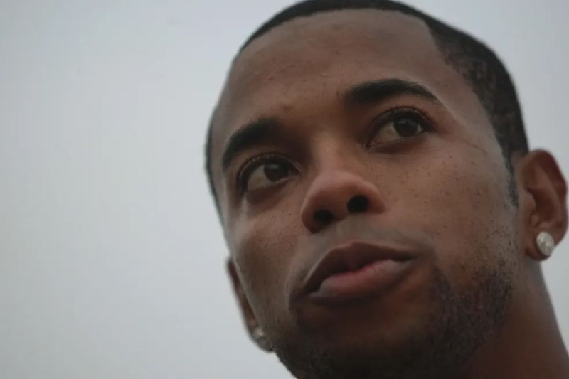 STJ rejeita pedido da defesa e destrava análise para que Robinho cumpra pena no Brasil