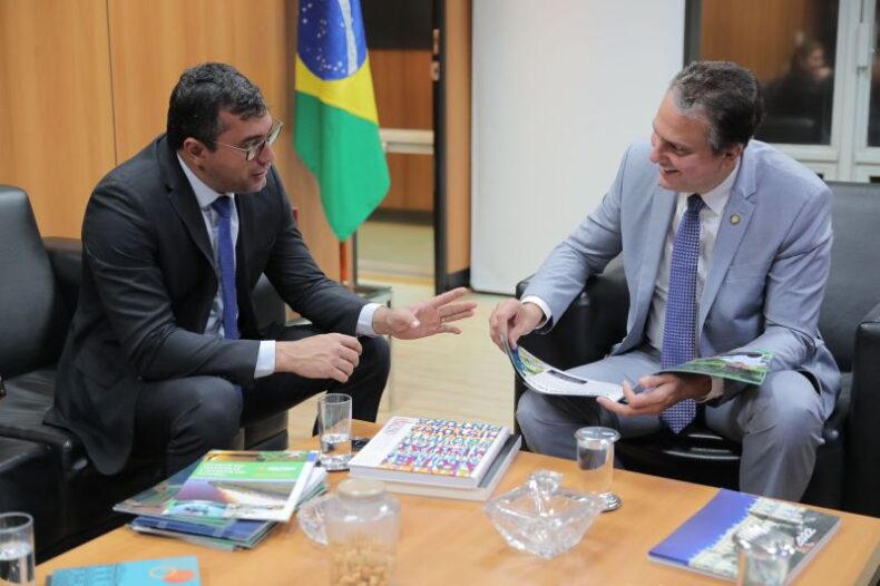 Governador Wilson Lima e ministro Camilo Santana formalizam compromissos para a Educação do AM