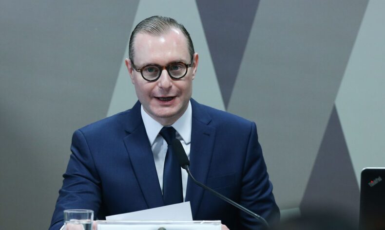 O advogado Cristiano Zanin foi empossado no cargo ministro do Supremo Tribunal Federal (STF).