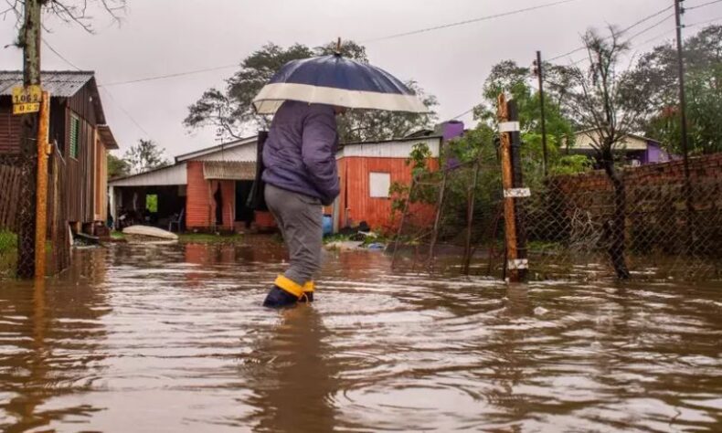 Ciclone se forma no Rio Grande do Sul e frente fria avança