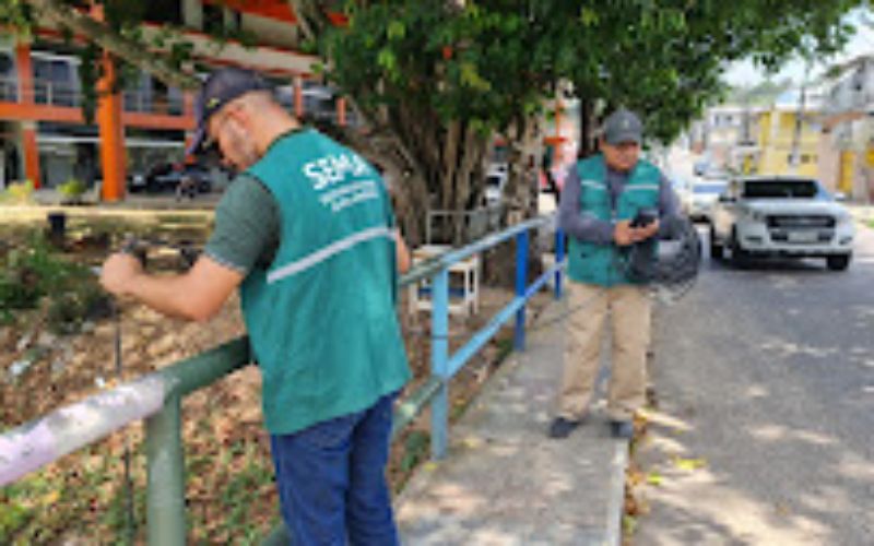 Sema-AM coleta amostras para monitoramento da qualidade da água em igarapés de Manaus