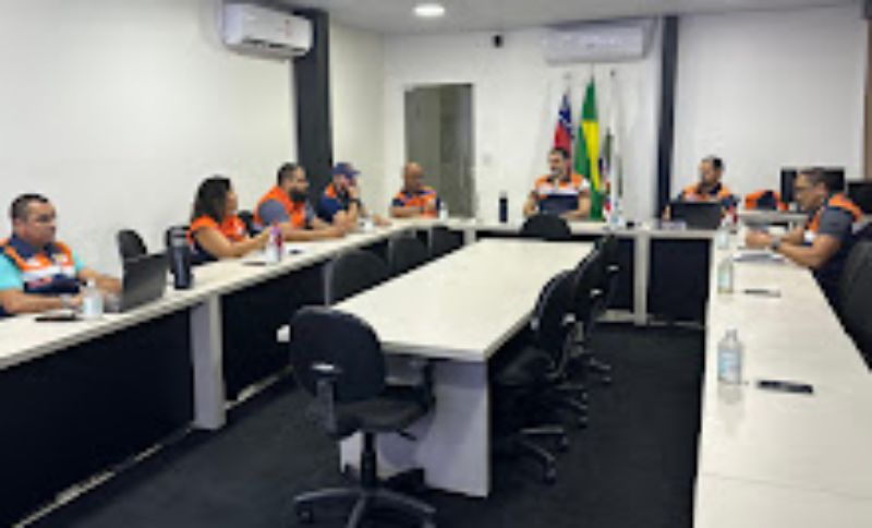 Defesa Civil do AM reúne com o Grupo de Apoio a Desastres para alinhar estratégias de enfrentamento à estiagem