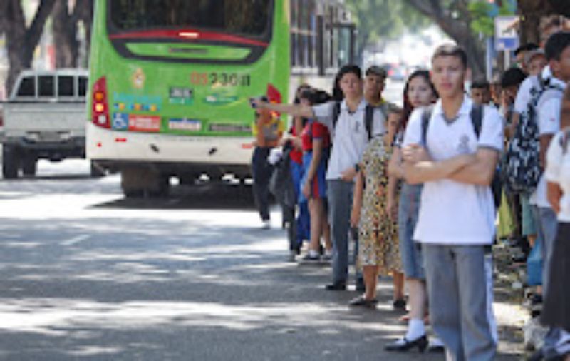 Governo do Estado repassa à Prefeitura de Manaus, nova parcela dos recursos para manutenção do Passe Livre Estudantil