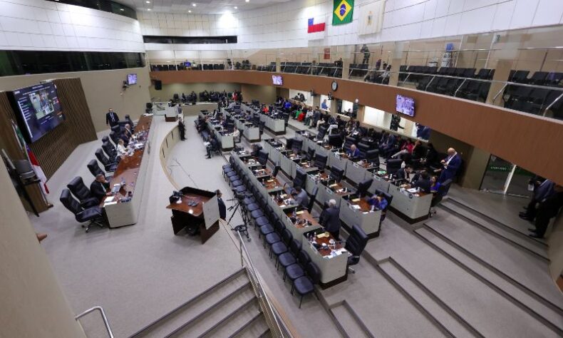 Vereadores discutem ações para reordenamento do Centro Histórico de Manaus