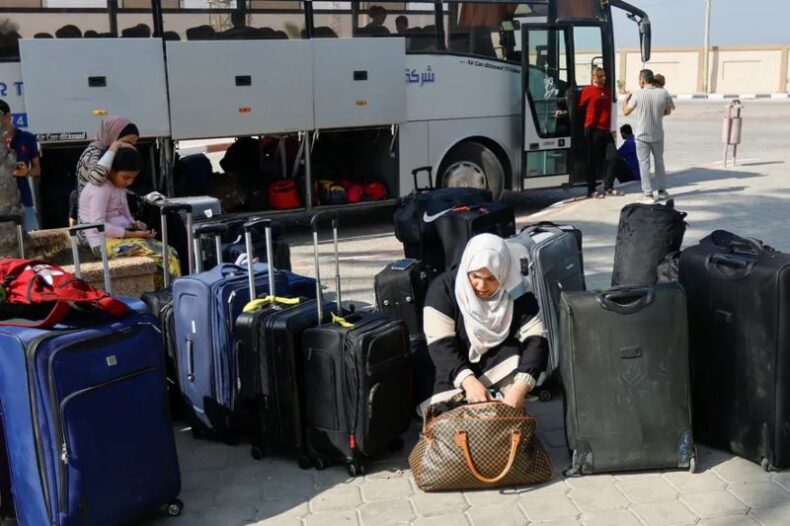 Passagem de Rafah é fechada, e saída de brasileiros de Gaza deve demorar ainda mais