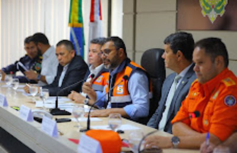 Governador apresenta plano de implantação do Grupamento de Combate a Incêndio no interior do AM