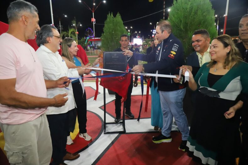 Eirunepé inaugura Largo Governador Amazonino Mendes