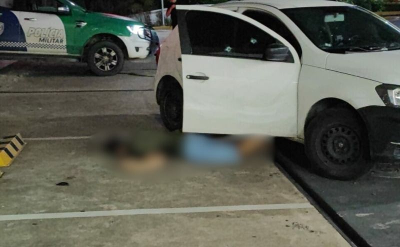 Homem é executado com 14 tiros em posto de combustíveis na avenida Torquato Tapajós