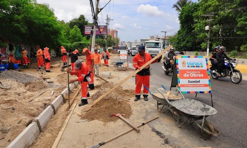 Obras na avenida Ephigênio Salles avançam para etapa de implantação de drenagem superficial